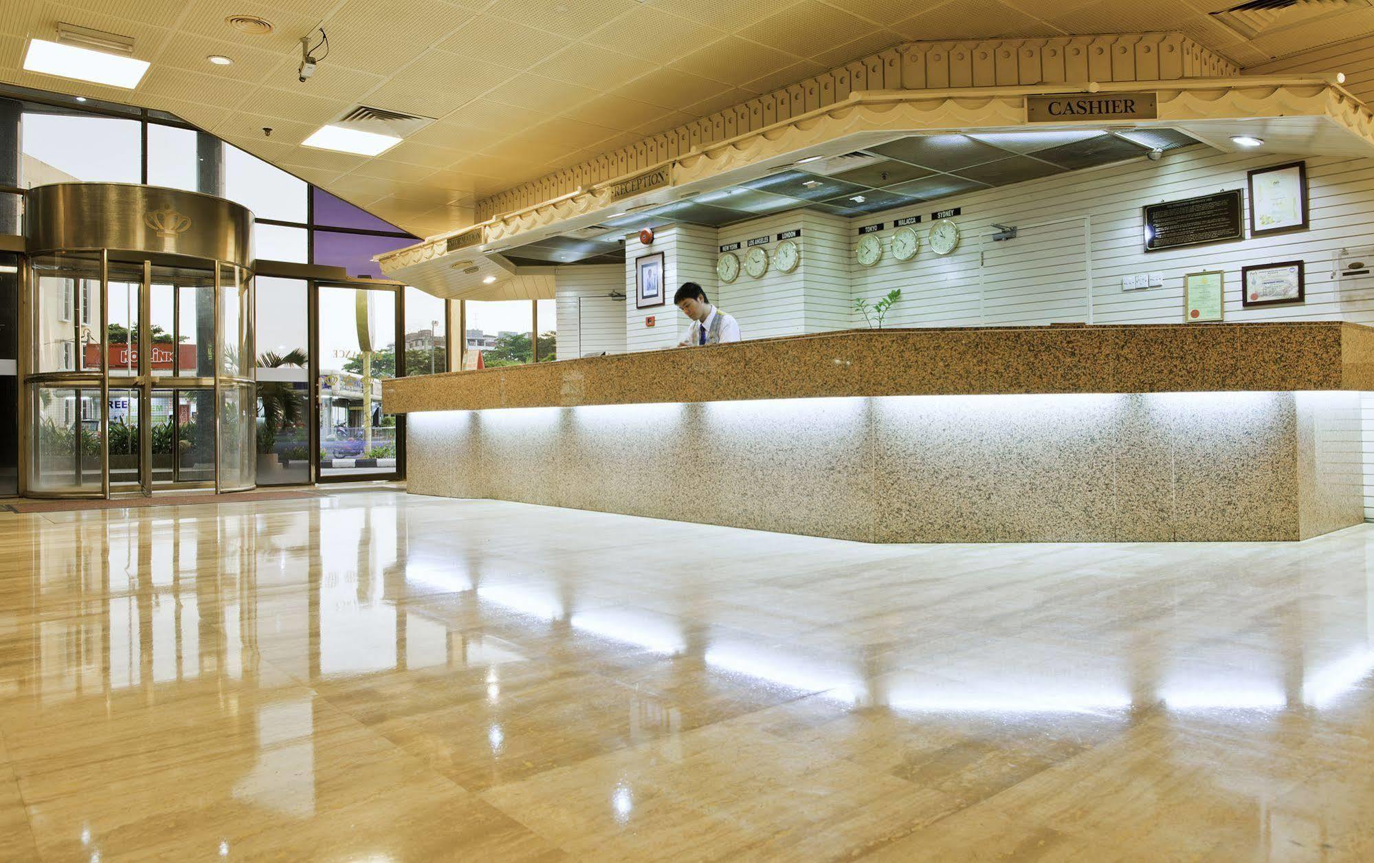 The Emperor Hotel ملقا المظهر الخارجي الصورة