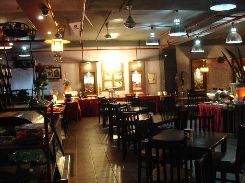 The Emperor Hotel ملقا المظهر الخارجي الصورة