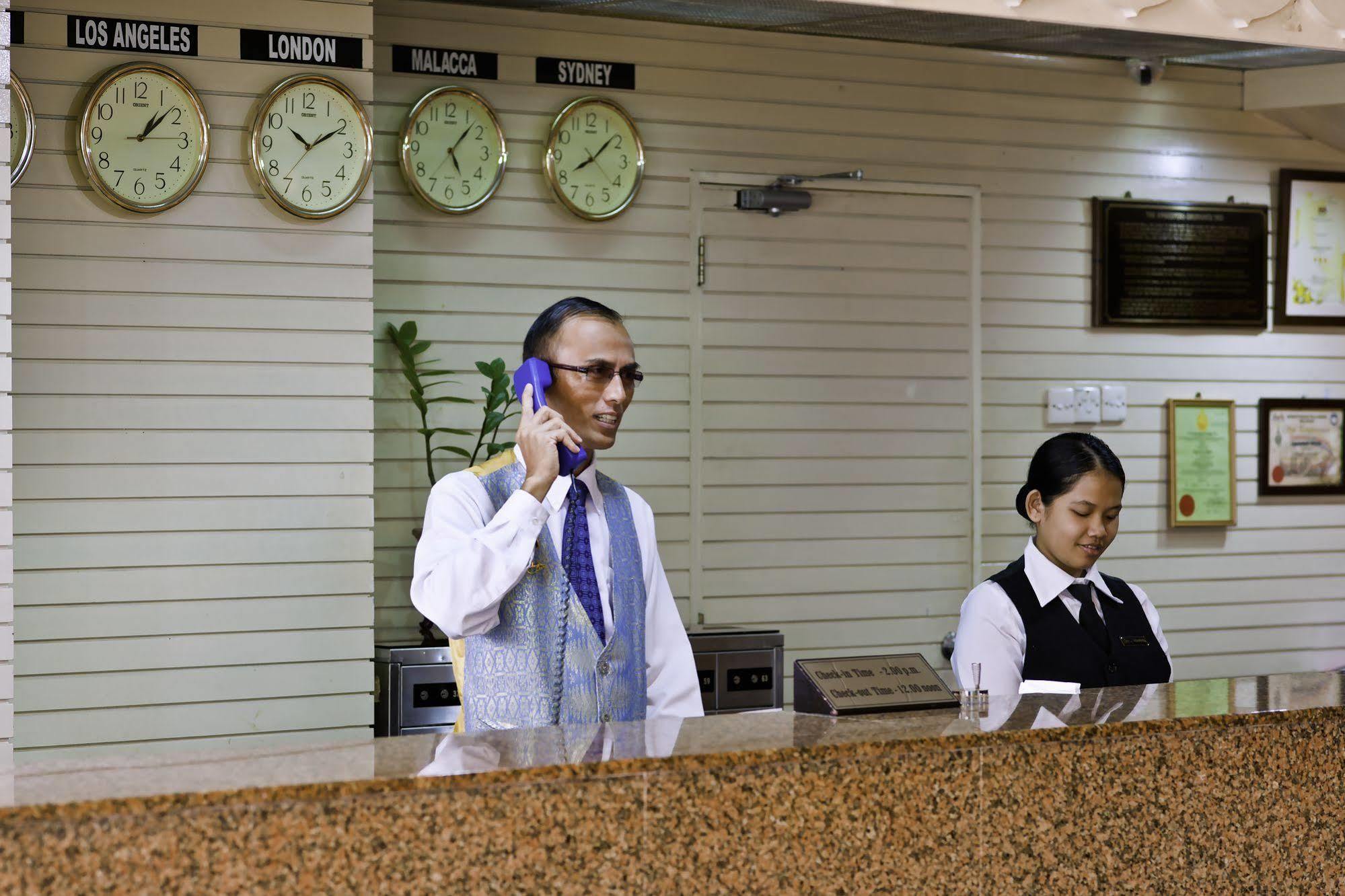 The Emperor Hotel ملقا المظهر الخارجي الصورة